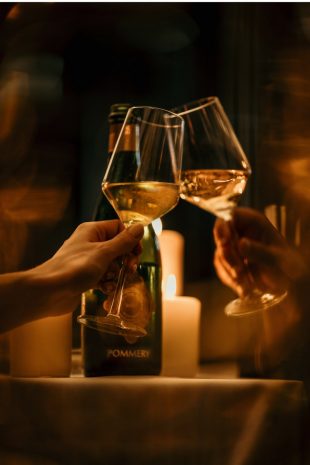 pommery_cheers_celebration